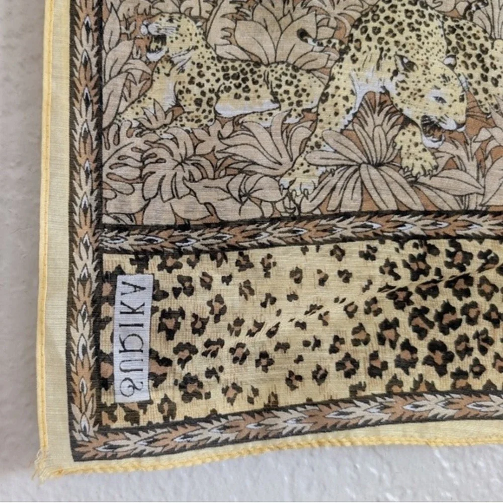 Vintage 80s Eccentric Chic Cheetah Print Lightweight Cotton Scarf